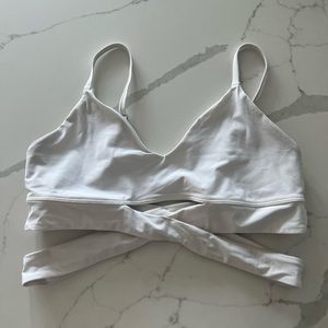 Lululemon cross sports bra